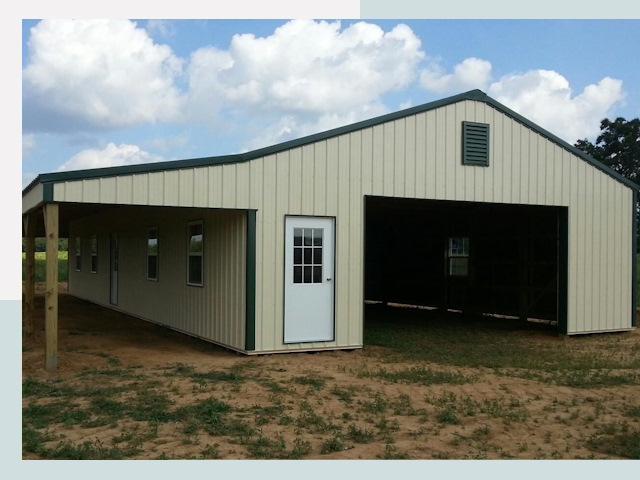 Строительство конюшен в Учалах